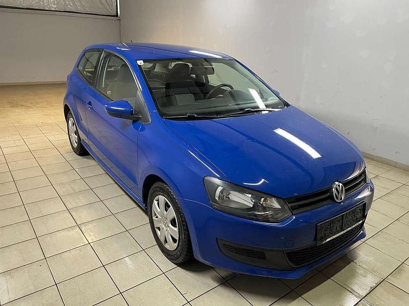 Gebraucht VW Polo Trendline 60 PS (44 kW) 2013 Meerblau Kleinwagen