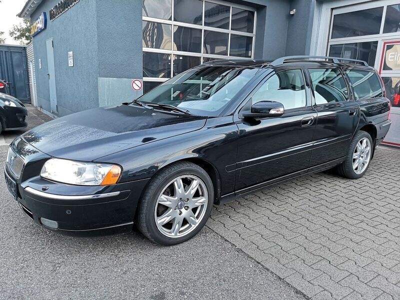 Schwarz Gebraucht 2006 Volvo V70 Summum Kombi | 4.950 € (Fairer Preis) - Bild 1/4