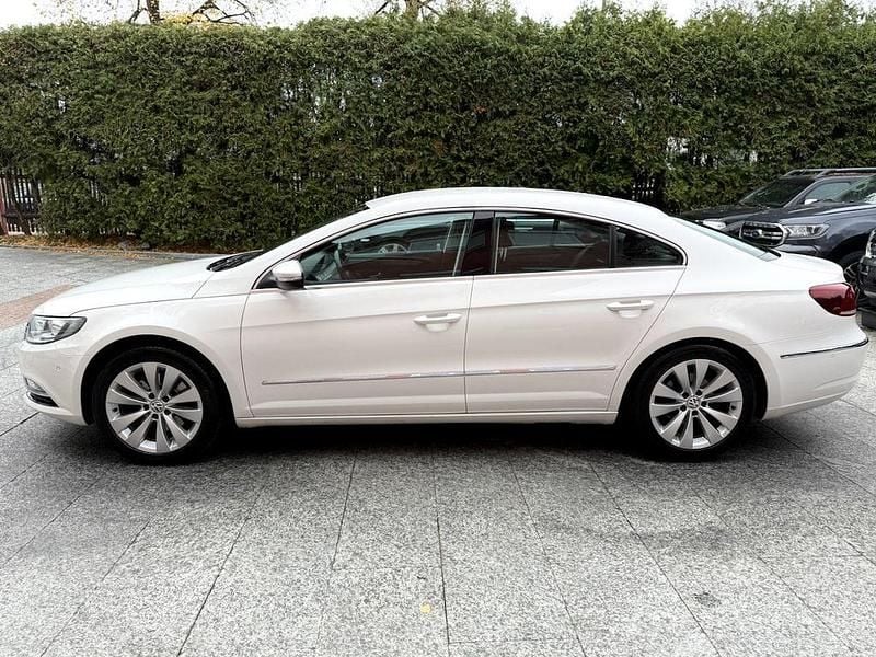 Weiß Gebraucht 2013 VW Passat Limousine | 8.980 € (Fairer Preis) - Bild 1/4