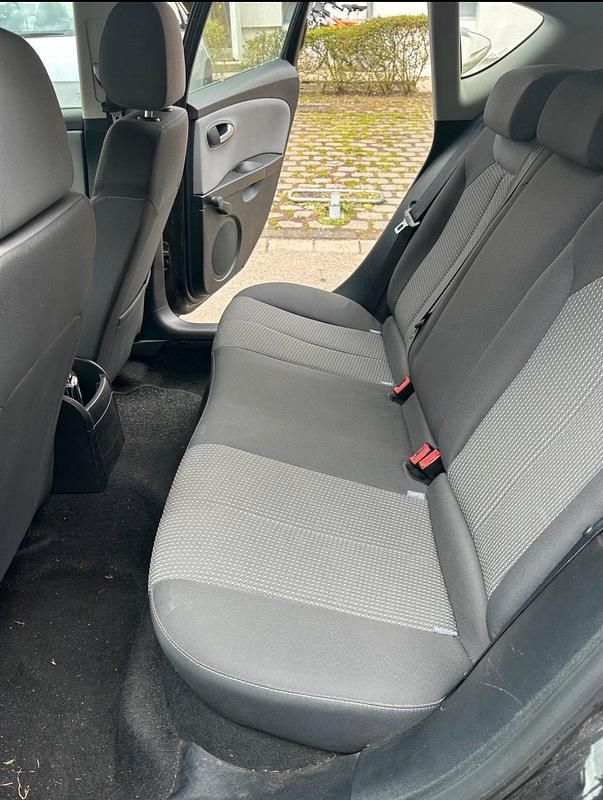 Gebraucht Seat Leon 105 PS (77 kW) 2011 Schwarz Kleinwagen