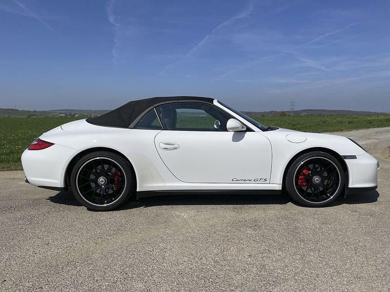 Second-hand Porsche 997 408 CP (300 kW) 2011 Alb Cabrio