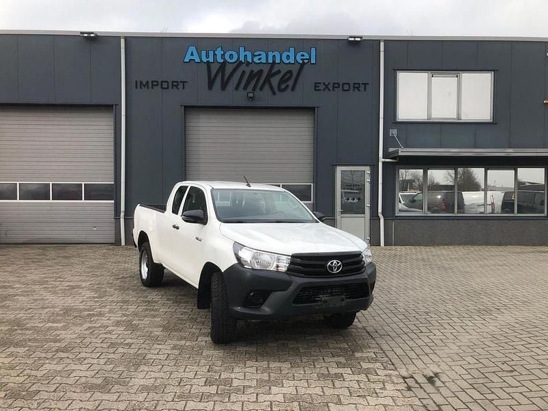 Gebraucht Toyota HiLux 150 PS (110 kW) 2020 Weiß Pickup