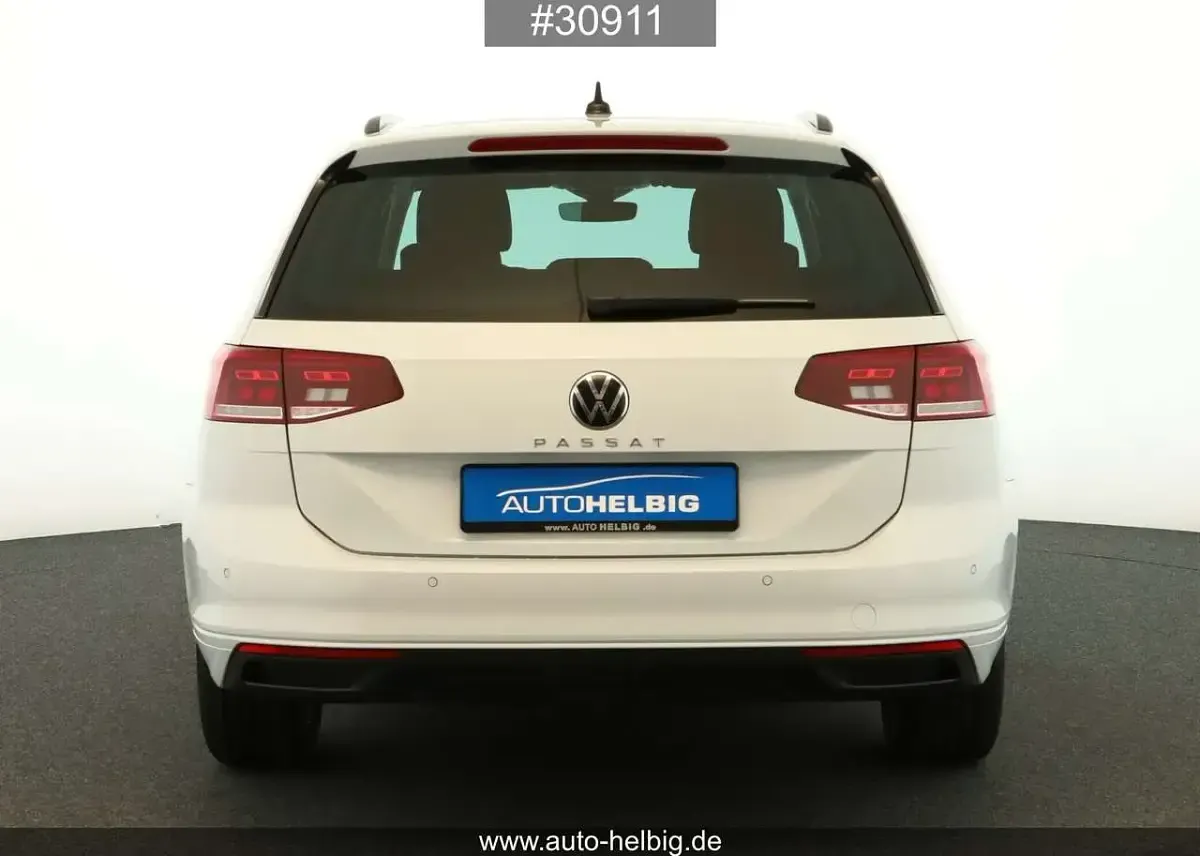 Gebraucht VW Passat Business 150 PS (110 kW) 2024 Weiß Kombi