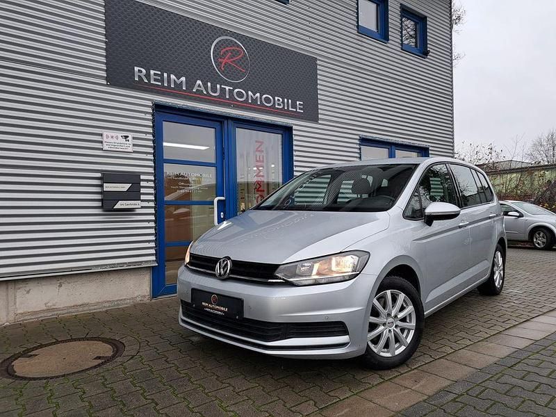 Gebraucht VW Touran 110 PS (80 kW) 2018 Silber Van / Kleinbus