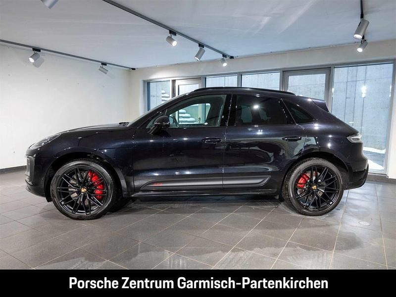 Gebraucht Porsche Macan GTS 441 PS (324 kW) 2022 Tiefschwarz SUV