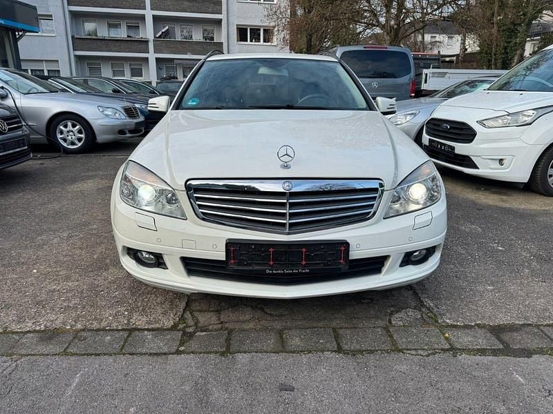 Gebraucht Mercedes C220 170 PS (125 kW) 2009 Weiß Kombi