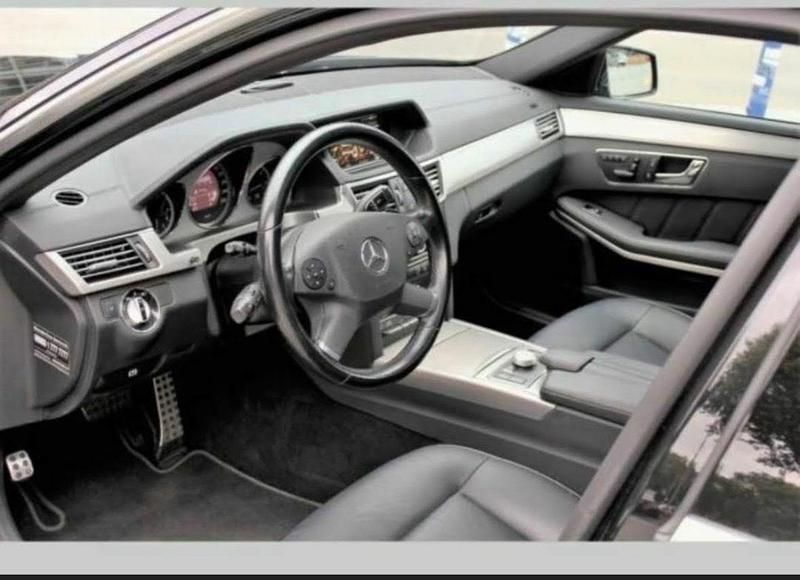 Gebraucht Mercedes E350 272 PS (200 kW) 2010 Schwarz Kombi