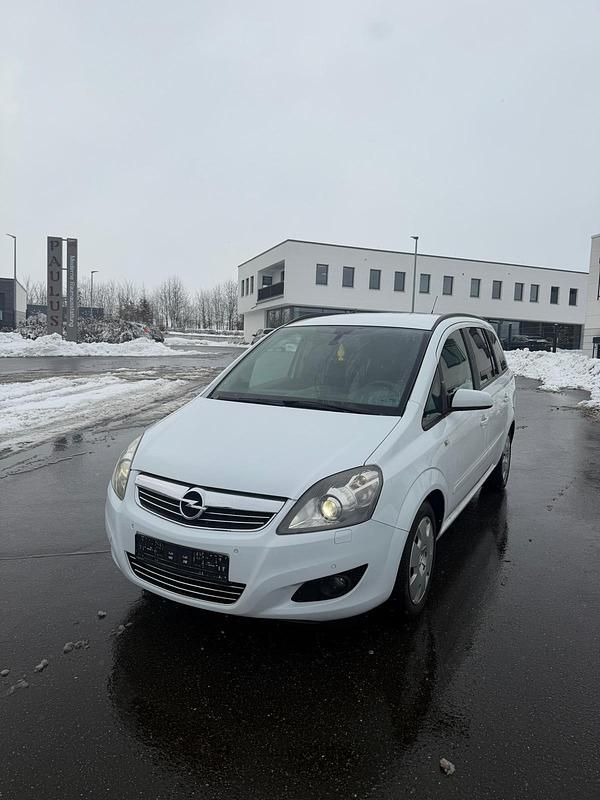 Gebraucht Opel Zafira 140 PS (102 kW) 2008 Weiß Van / Kleinbus