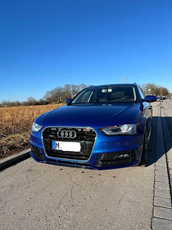 Blau Gebraucht 2015 Audi A4 Ambition Kombi | 16.900 € (Fairer Preis) - Bild 1/4