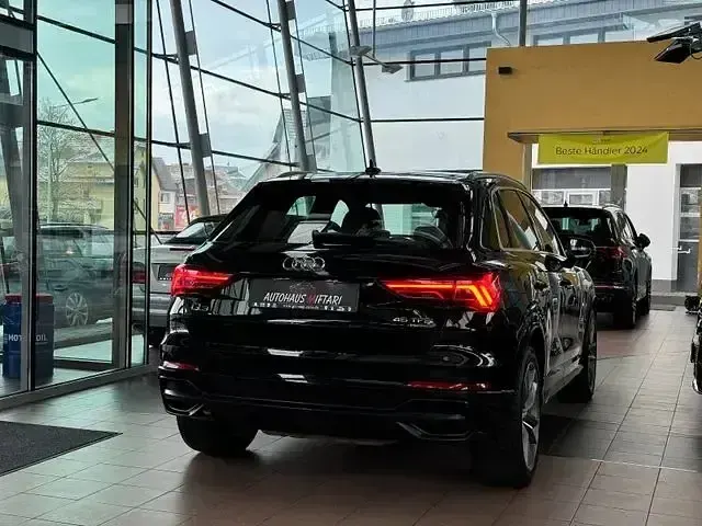 Gebraucht Audi Q3 S-Line 230 PS (169 kW) 2019 Mythosschwarz metallic SUV