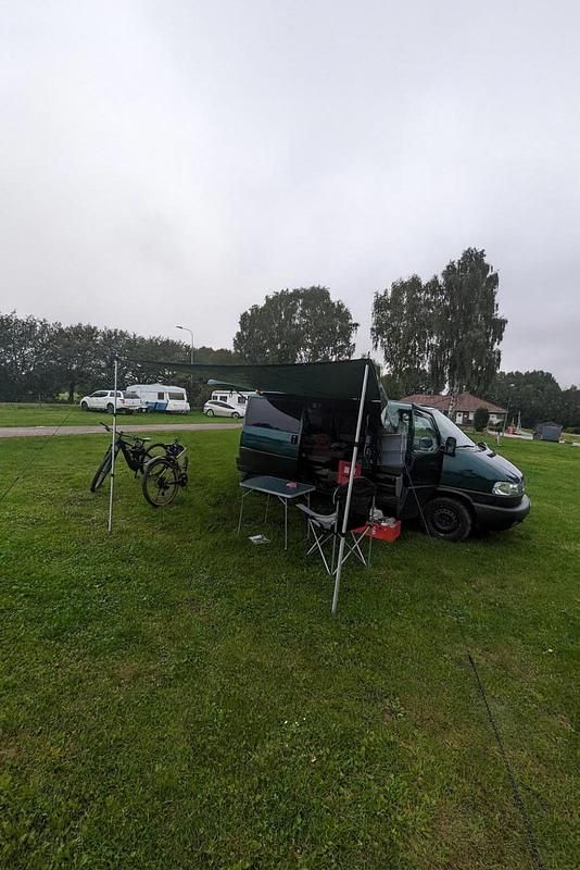 Grün Gebraucht 1998 VW T4 Van | 4.999 € (Guter Preis) - Bild 1/4