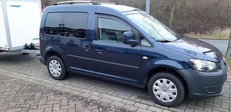 Gebraucht VW Caddy Trendline 102 PS (75 kW) 2011 Blau Van / Kleinbus
