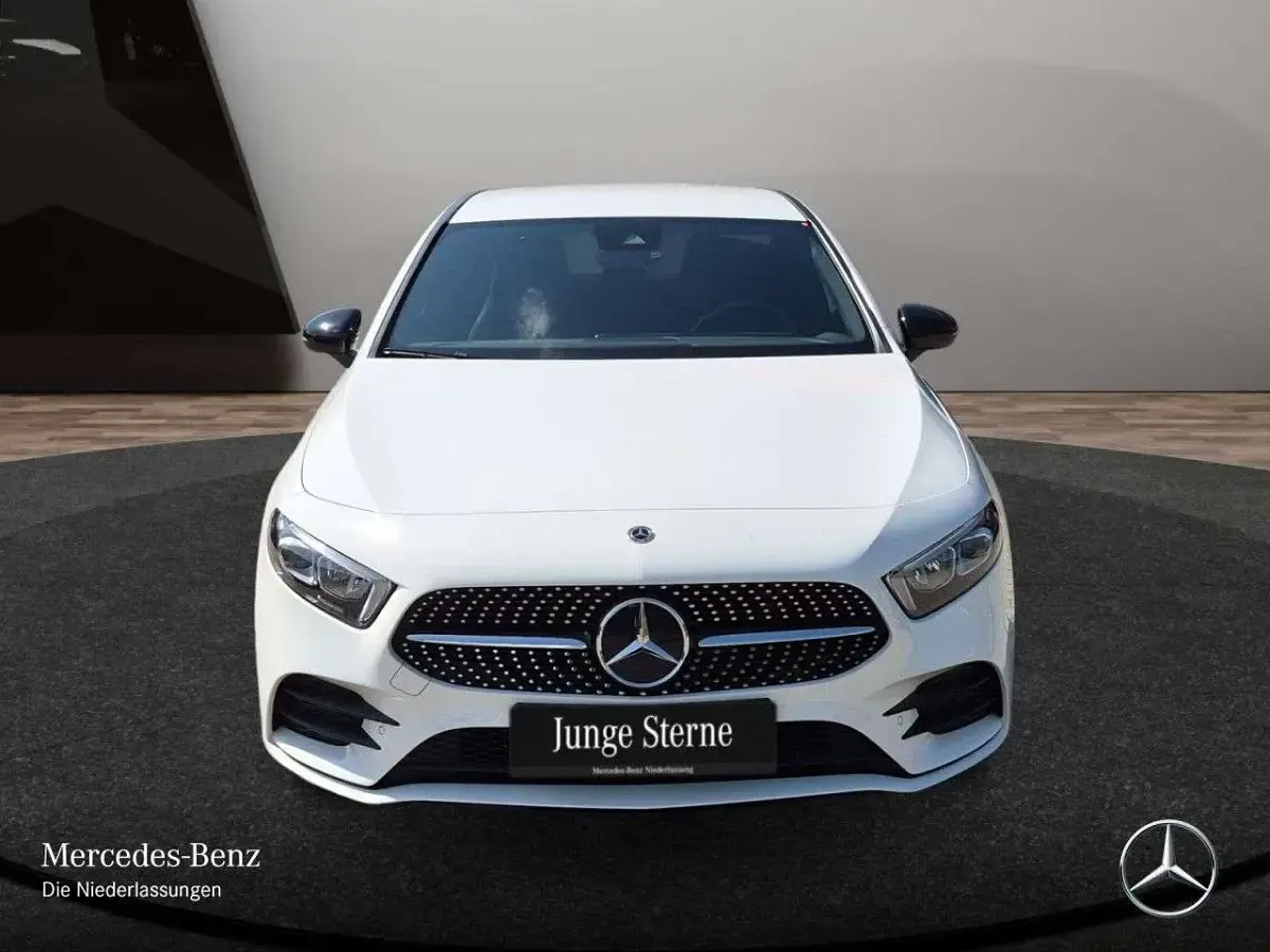 Gebraucht Mercedes A250 AMG 160 PS (117 kW) 2021 Weiß Limousine