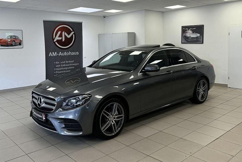 Selenitgrau metallic Gebraucht 2018 Mercedes E220 AMG line Limousine | 25.599 € (Fairer Preis) - Bild 1/4