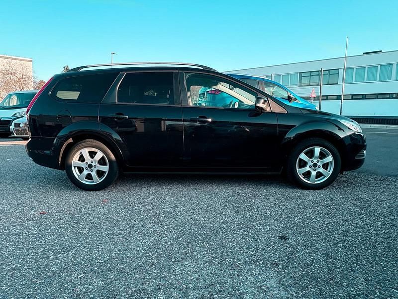 Gebraucht Ford Focus Ambiente 101 PS (74 kW) 2008 Schwarz Kombi