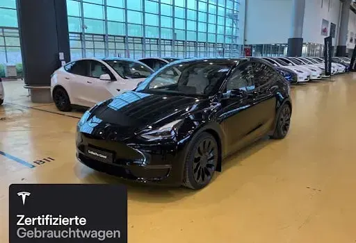 Usata Tesla Model Y Performance 321 kW (437 CV) 2023 Nero SUV
