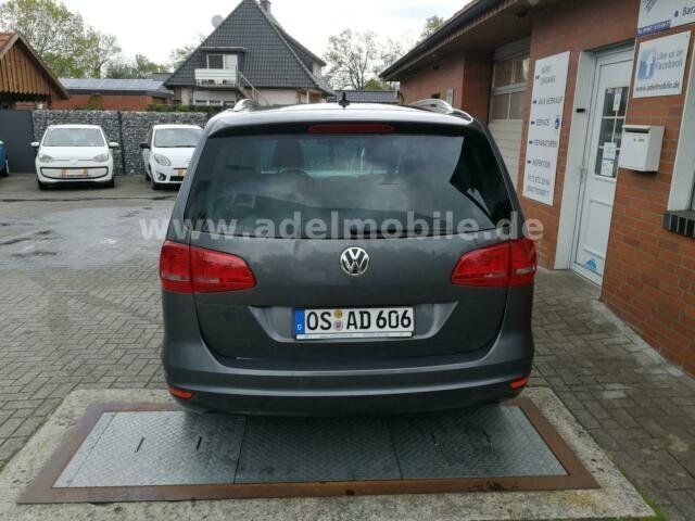 Gebraucht VW Sharan Highline 170 PS (125 kW) 2011 Grau metallic Van / Kleinbus