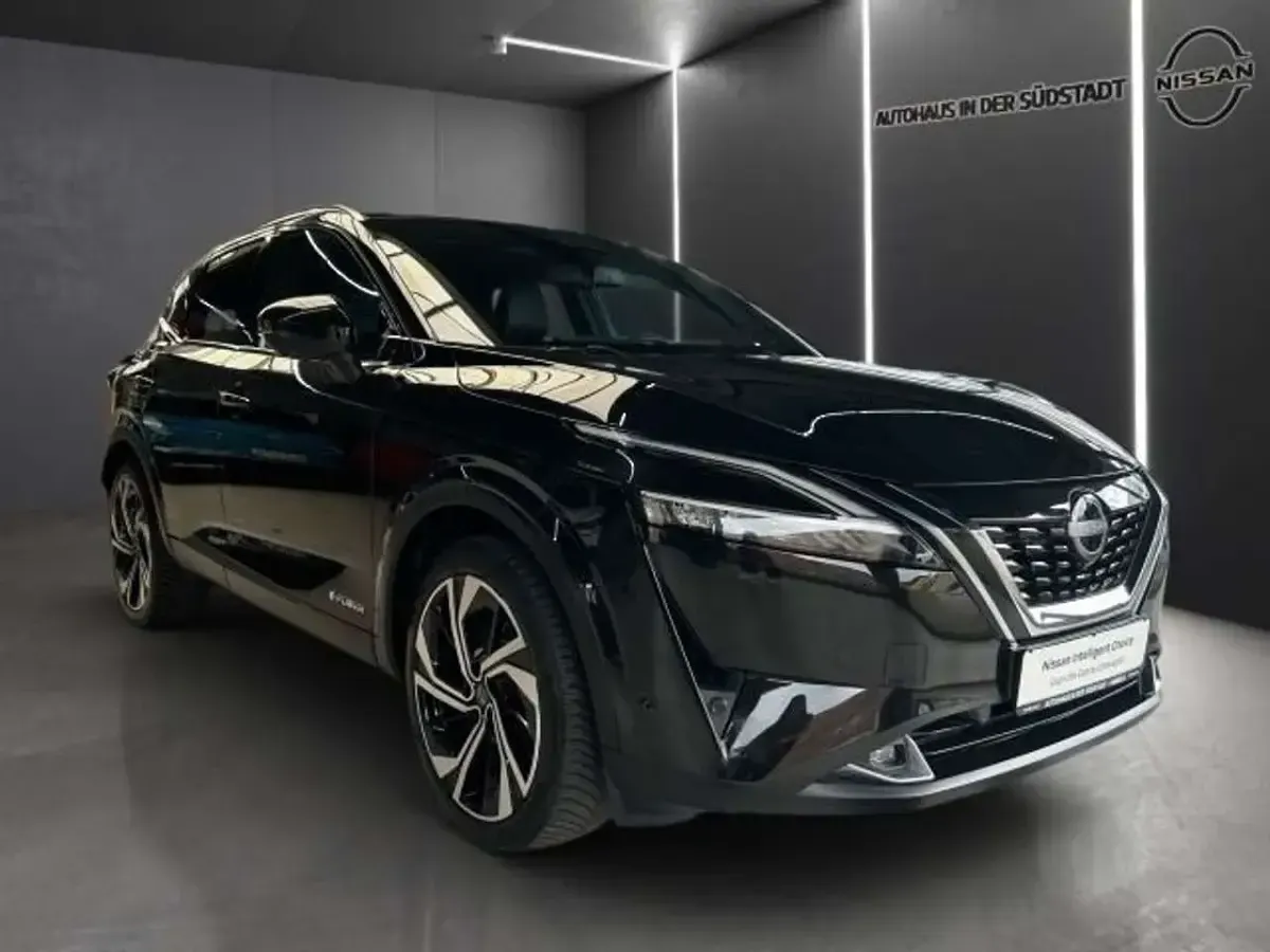 Gebraucht Nissan Qashqai Tekna+ 190 PS (139 kW) 2024 Schwarz SUV