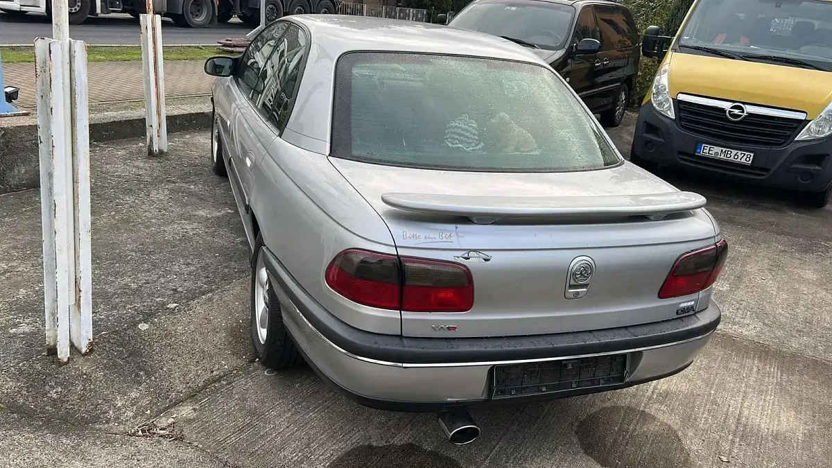 Gebraucht Opel Omega 136 PS (100 kW) 1997 Silber Limousine