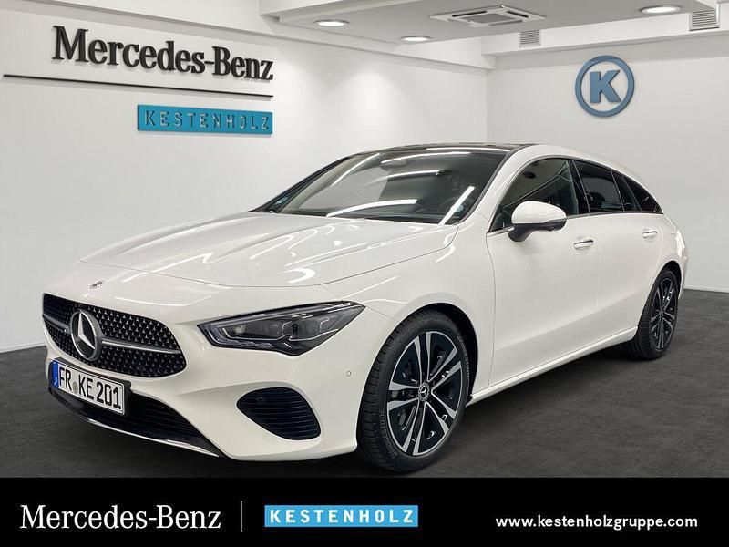 Weiß Gebraucht 2025 Mercedes CLA200 Shooting Brake Edition Kombi | 39.900 € (Teuer) - Bild 1/4