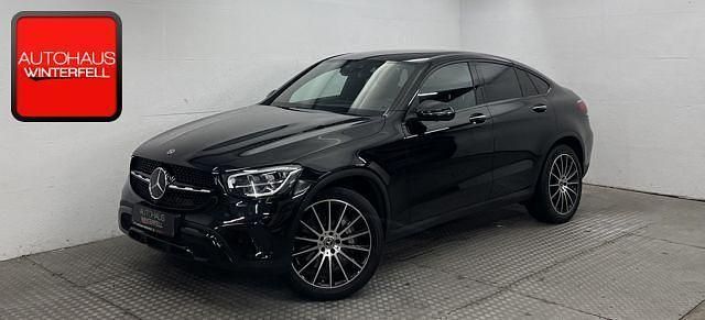 Schwarz uni Gebraucht 2022 Mercedes GLC200 AMG SUV | 43.780 € (Etwas zu teuer) - Bild 1/4