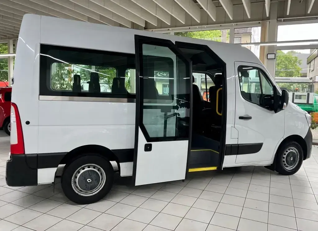 Gebraucht Renault Master 150 PS (110 kW) 2021 Weiß Van / Kleinbus