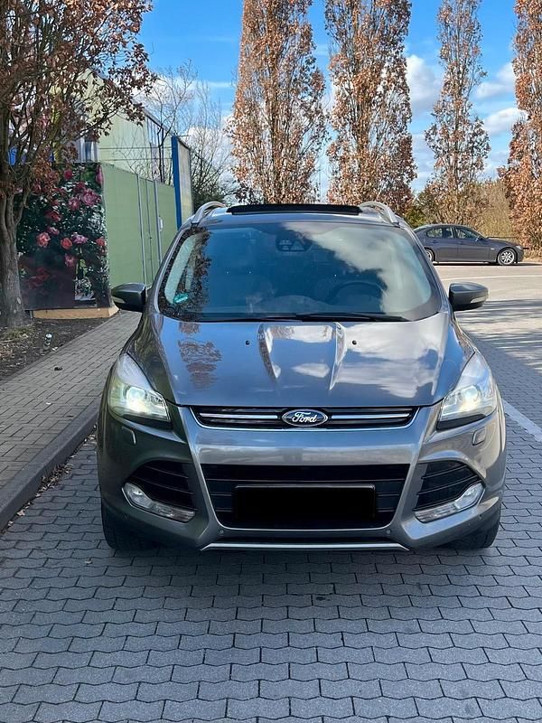 Gebraucht Ford Kuga Titanium 163 PS (119 kW) 2013 Grau SUV