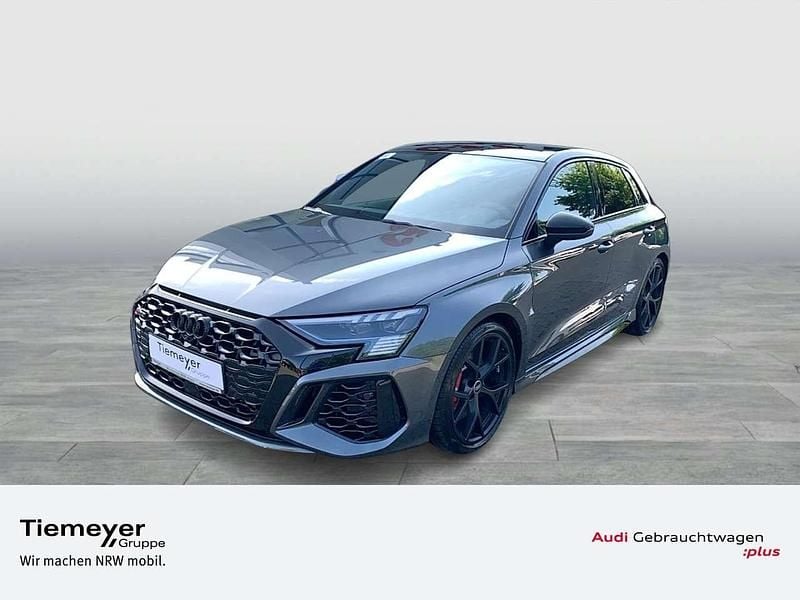 Daytonagrau perleffekt Gebraucht 2023 Audi RS3 Sport Kleinwagen | 60.880 € (Fairer Preis) - Bild 1/4