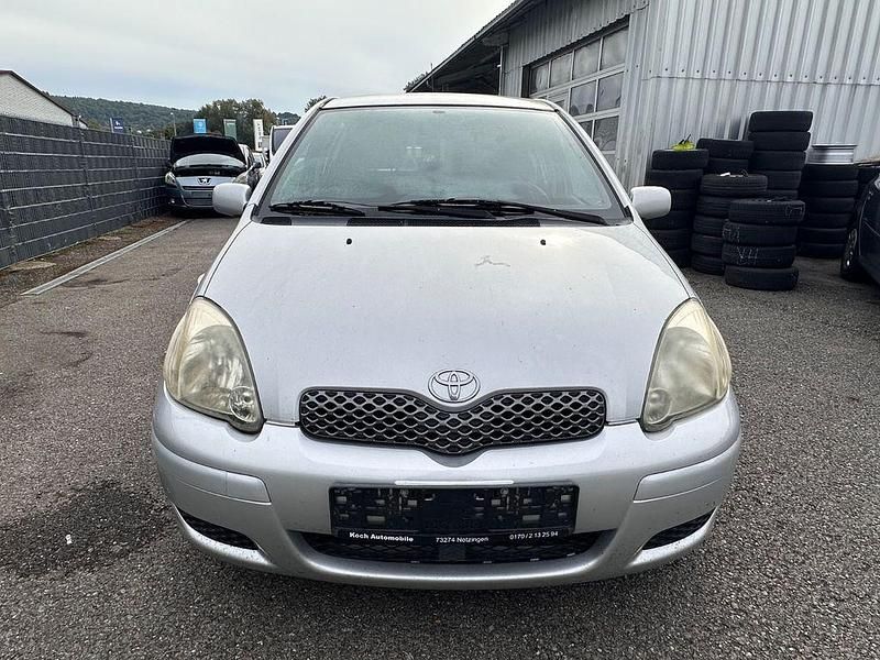 Gebraucht 2003 Toyota Yaris Sol Limousine | 1.600 € (Fairer Preis) - Bild 1/4