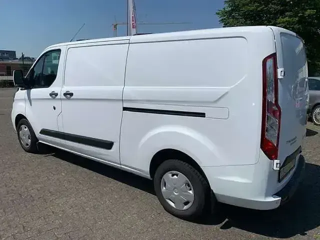 Gebraucht Ford Transit Custom Trend 131 PS (96 kW) 2020 Frostweiß Van / Kleinbus