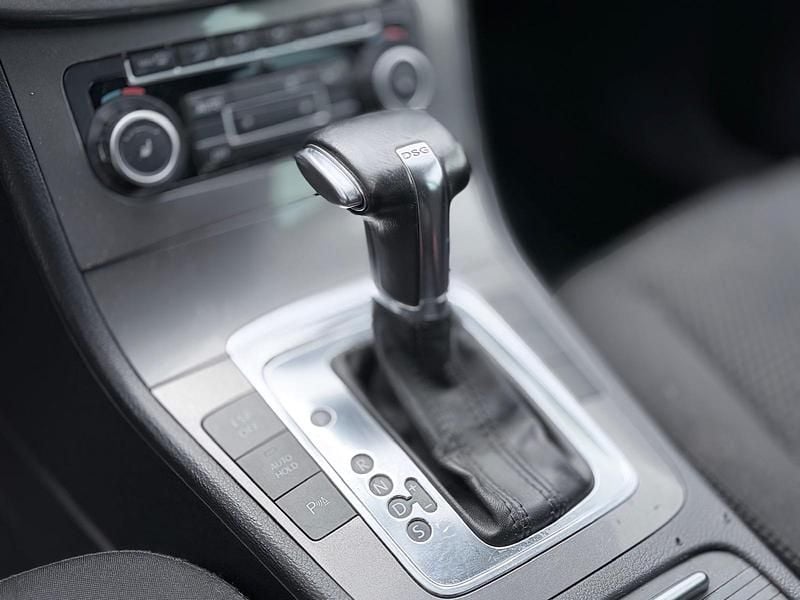 Gebraucht VW Passat 170 PS (125 kW) 2011 Weiß Kombi