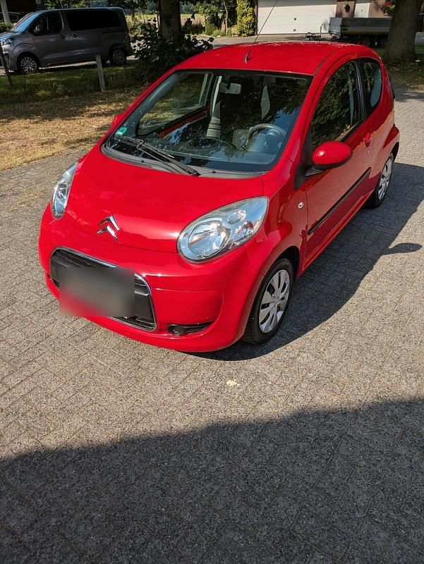 Rot Gebraucht 2011 Citroën C1 Style Kleinwagen | 2.350 € (Fairer Preis) - Bild 1/4