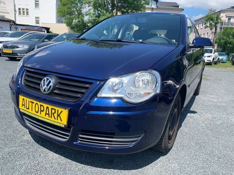 Blau Gebraucht 2005 VW Polo Limousine | 2.500 € (Fairer Preis) - Bild 1/4