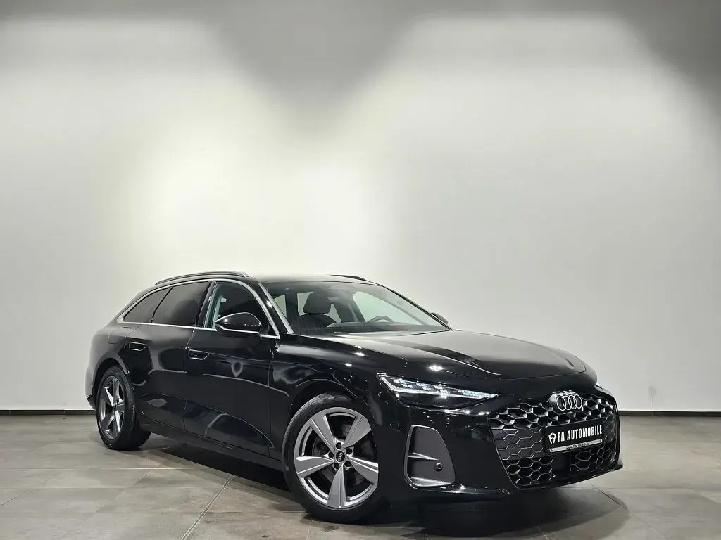 Gebraucht Audi A6 204 PS (150 kW) 2025 Mythosschwarz metall (metallic) Kombi