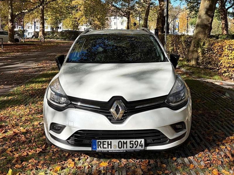 Gebraucht Renault Clio GrandTour Bose Edition 110 PS (80 kW) 2017 Weiß Kombi