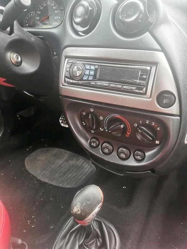 Gebraucht Ford StreetKa 96 PS (70 kW) 2004 Schwarz Cabrio