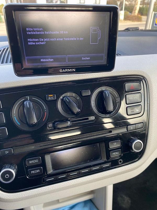 Gebraucht VW up! high up! 60 PS (44 kW) 2013 Weiß Kleinwagen