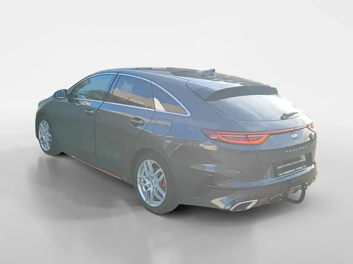 Używany Kia ProCeed GT 204 KM (150 kW) 2021 H8g dark penta metal m Kombi