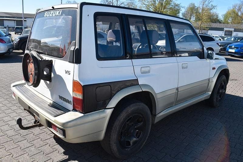 Gebraucht Suzuki Vitara 136 PS (100 kW) 1997 Weiß SUV