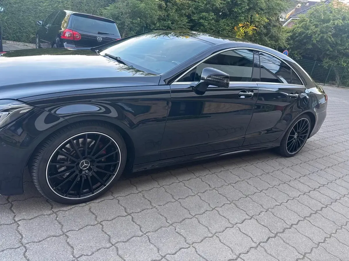 Gebraucht Mercedes CLS350 AMG 258 PS (189 kW) 2014 Schwarz Limousine