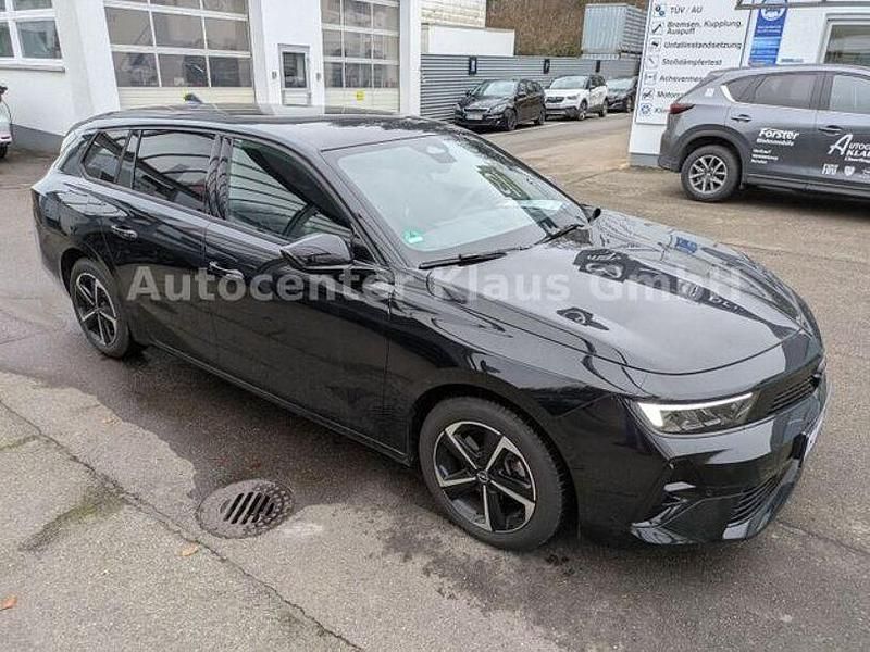 Gebraucht Opel Astra 131 PS (96 kW) 2024 Lackierung schwarz perla nera/ty (metallic) Kombi