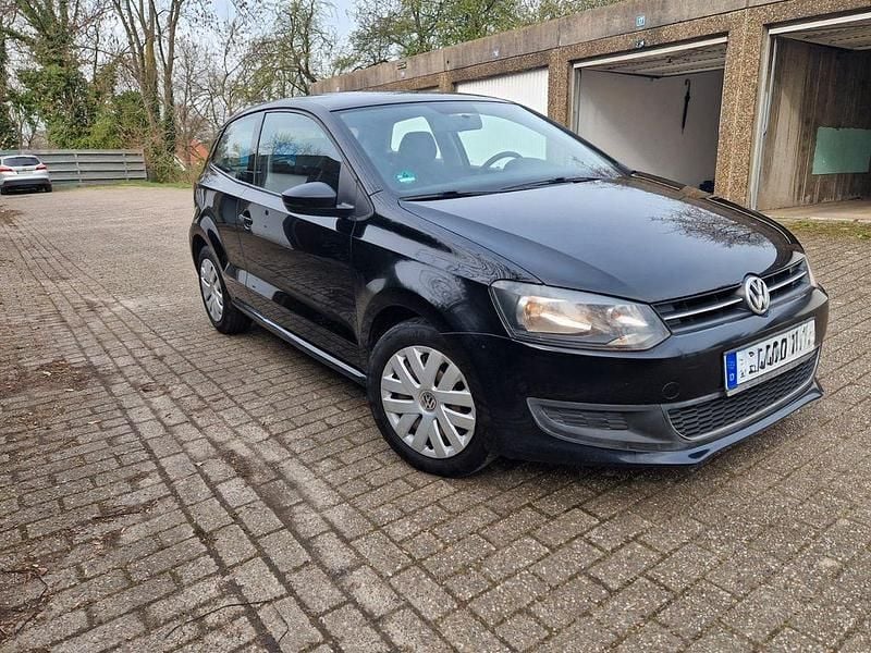 Second-hand VW Polo 75 CP (55 kW) 2012 Negru Hatchback