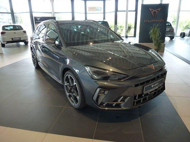 Neu Cupra Leon 150 PS (110 kW) 2025 Grau Limousine