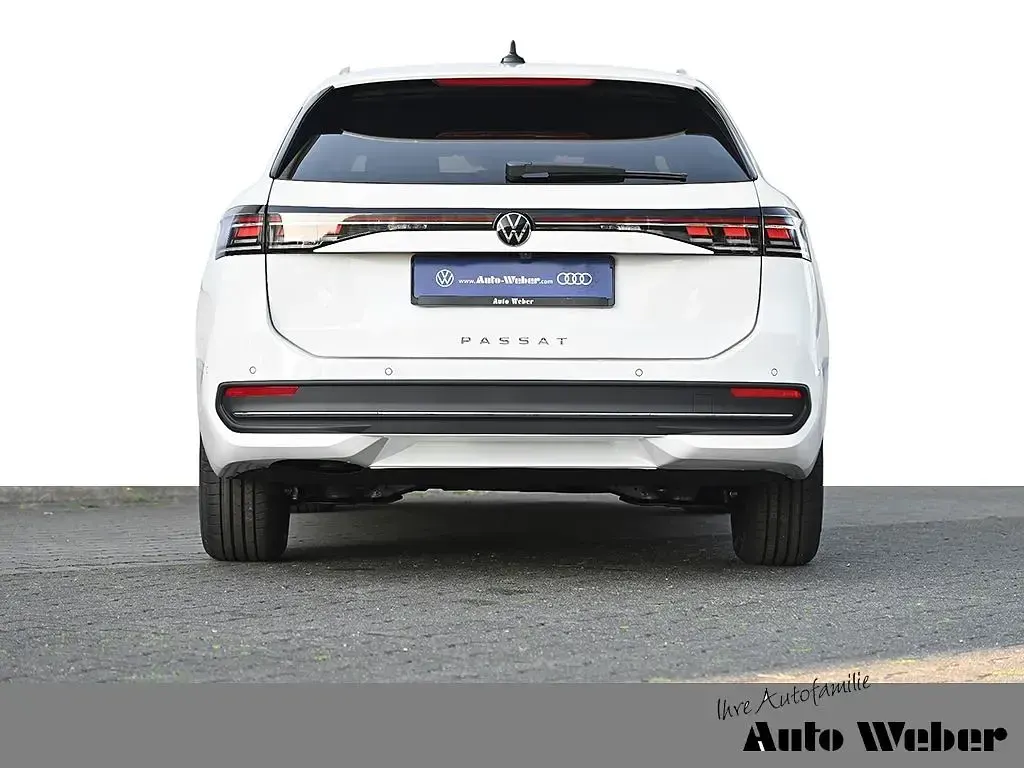 Neu VW Passat Business 150 PS (110 kW) 2025 Weiß Limousine