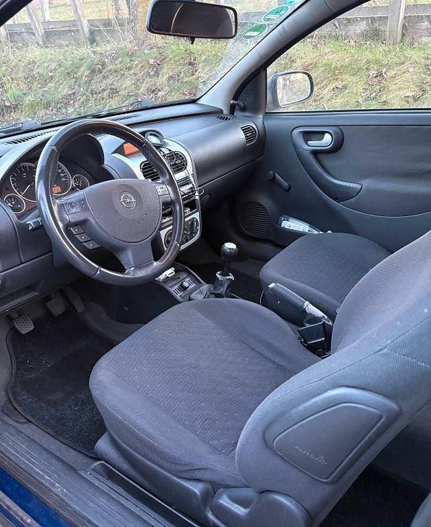 Gebraucht Opel Corsa 58 PS (42 kW) 2003 Blau Kleinwagen