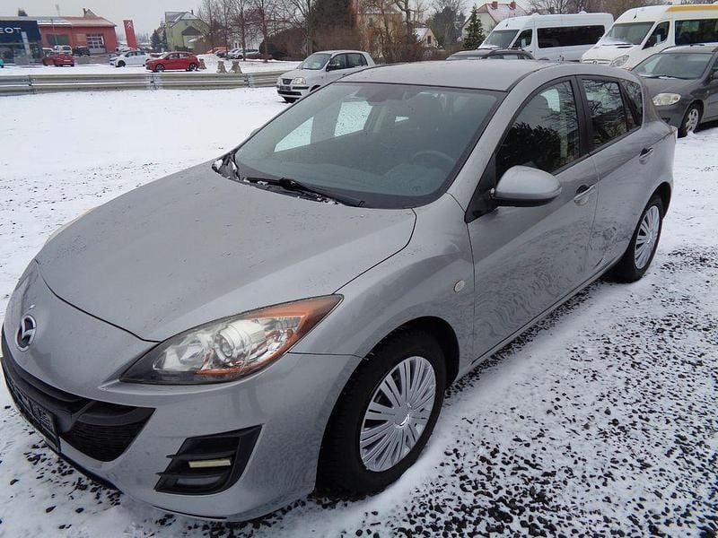 Silber Gebraucht 2009 Mazda 3 High Limousine | 3.950 € (Guter Preis) - Bild 1/4