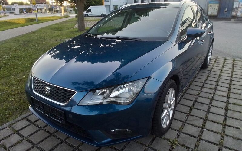 Blau Gebraucht 2014 Seat Leon ST Style Kombi | 6.900 € (Guter Preis) - Bild 1/4