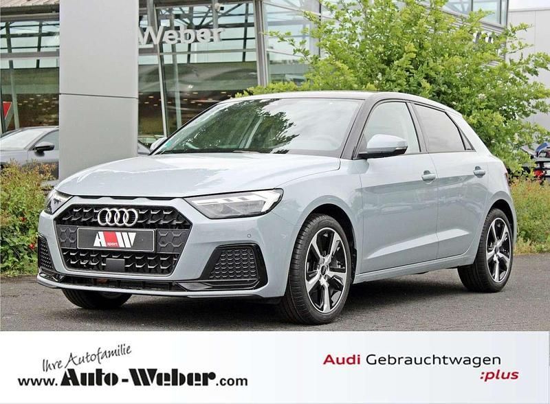Grau Gebraucht 2024 Audi A1 Sportback Advanced Kleinwagen | 24.870 € (Guter Preis) - Bild 1/3