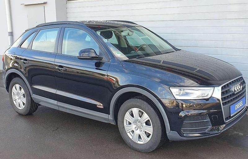 Gebraucht Audi Q3 Comfort 120 PS (88 kW) 2015 Brillantschwarz SUV
