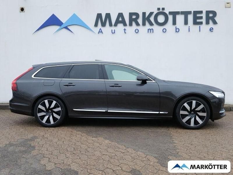 Gebraucht Volvo V90 Plus 398 PS (292 kW) 2025 Grau Kombi